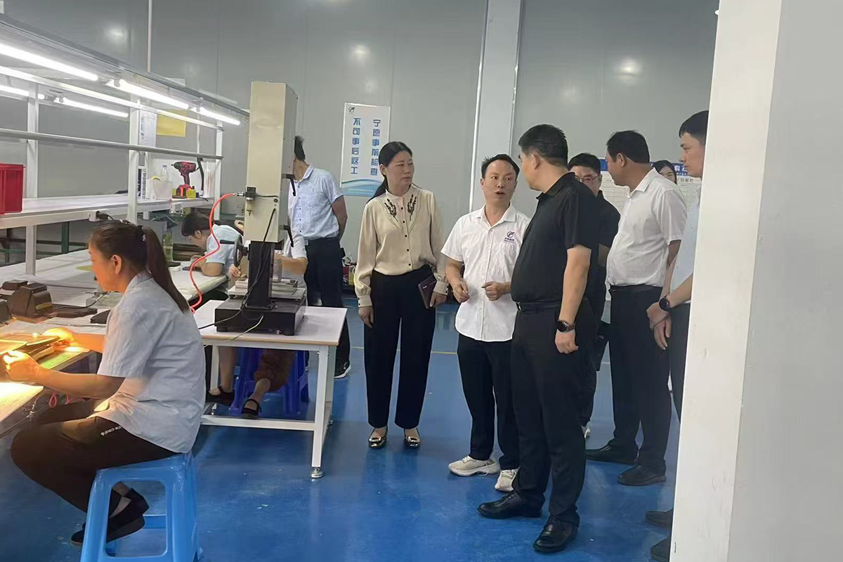 Safecloud Energy Manufacturing: Lighting Up the African Night 1 - Custom Lithium Battery manufacturer since 2007 article image 01 - Safecloud Energy Manufacturing: Lighting Up the African Night